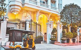Palace Gate Hotel & Residence